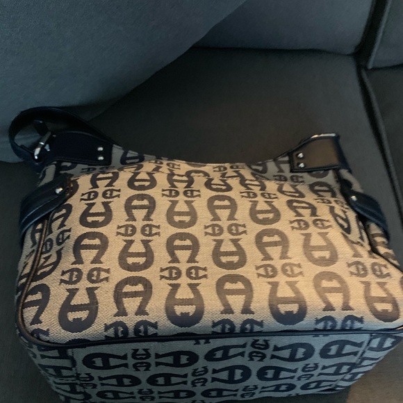 Purse - Picture 3 of 3